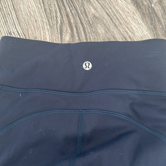 Lululemon crop leggings - Picture 3 of 4